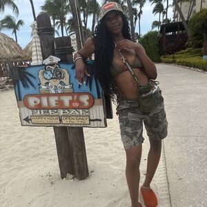 Meet your Posher, Jada